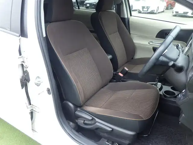 トヨタ アクア G 千葉県 2012(平24)年 3.9万km ライムホワイトパールクリスタルシャイン 純正SDナビ/ワンセグTV/【CD再生機能】/ドライブレコーダー（前後撮影）/革巻きステアリング/ETC/HIDヘッドライト/ウインカーミラー/スマートキー