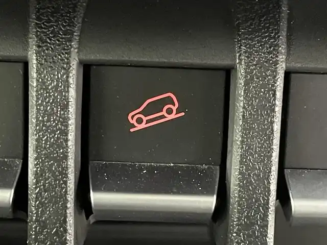 スズキ ジムニー XC 群馬県 2024(令6)年 1.4万km ブルーイッシュブラックパール3 社外７インチディスプレイオーディオ　バックカメラ　クルーズコントロール　ハイビームアシスト　シートヒーター　純正１６インチＡＷ　ステアリングリモコン　ダウンヒルアシスト　ドラレコ　スマートキー　禁煙車