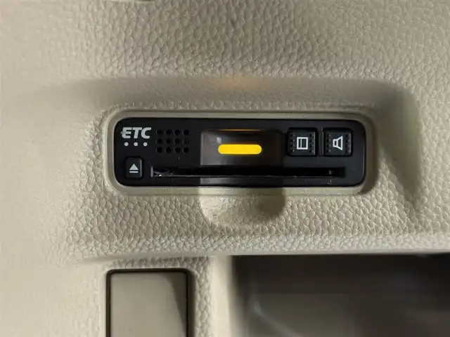 ホンダ Ｎ ＢＯＸ G ホンダセンシング 群馬県 2018(平30)年 3.1万km プラチナホワイトパール 安全装備/・衝突軽減ブレーキ/・レーンキープアシスト/・オートライト/・横滑り防止/・クルーズコントロール/純正7インチナビ/・AM/FM/フルセグTV/・Bluetooth/SD/・CD/DVD/LEDヘッドライト/バックカメラ/ETC/革調シートカバー/純正ドアバイザー/プッシュスタート/スマートキー