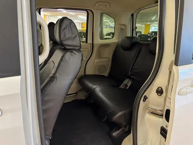 ホンダ Ｎ ＢＯＸ G ホンダセンシング 群馬県 2018(平30)年 3.1万km プラチナホワイトパール 安全装備/・衝突軽減ブレーキ/・レーンキープアシスト/・オートライト/・横滑り防止/・クルーズコントロール/純正7インチナビ/・AM/FM/フルセグTV/・Bluetooth/SD/・CD/DVD/LEDヘッドライト/バックカメラ/ETC/革調シートカバー/純正ドアバイザー/プッシュスタート/スマートキー