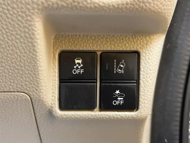 ホンダ Ｎ ＢＯＸ G ホンダセンシング 群馬県 2018(平30)年 3.1万km プラチナホワイトパール 安全装備/・衝突軽減ブレーキ/・レーンキープアシスト/・オートライト/・横滑り防止/・クルーズコントロール/純正7インチナビ/・AM/FM/フルセグTV/・Bluetooth/SD/・CD/DVD/LEDヘッドライト/バックカメラ/ETC/革調シートカバー/純正ドアバイザー/プッシュスタート/スマートキー