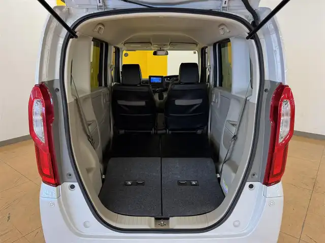 ホンダ Ｎ ＢＯＸ G ホンダセンシング 群馬県 2018(平30)年 3.1万km プラチナホワイトパール 安全装備/・衝突軽減ブレーキ/・レーンキープアシスト/・オートライト/・横滑り防止/・クルーズコントロール/純正7インチナビ/・AM/FM/フルセグTV/・Bluetooth/SD/・CD/DVD/LEDヘッドライト/バックカメラ/ETC/革調シートカバー/純正ドアバイザー/プッシュスタート/スマートキー