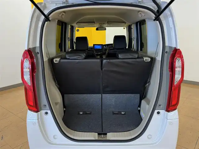 ホンダ Ｎ ＢＯＸ G ホンダセンシング 群馬県 2018(平30)年 3.1万km プラチナホワイトパール 安全装備/・衝突軽減ブレーキ/・レーンキープアシスト/・オートライト/・横滑り防止/・クルーズコントロール/純正7インチナビ/・AM/FM/フルセグTV/・Bluetooth/SD/・CD/DVD/LEDヘッドライト/バックカメラ/ETC/革調シートカバー/純正ドアバイザー/プッシュスタート/スマートキー