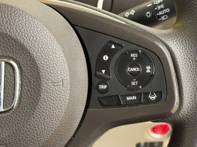 ホンダ Ｎ ＢＯＸ G ホンダセンシング 群馬県 2018(平30)年 3.1万km プラチナホワイトパール 安全装備/・衝突軽減ブレーキ/・レーンキープアシスト/・オートライト/・横滑り防止/・クルーズコントロール/純正7インチナビ/・AM/FM/フルセグTV/・Bluetooth/SD/・CD/DVD/LEDヘッドライト/バックカメラ/ETC/革調シートカバー/純正ドアバイザー/プッシュスタート/スマートキー