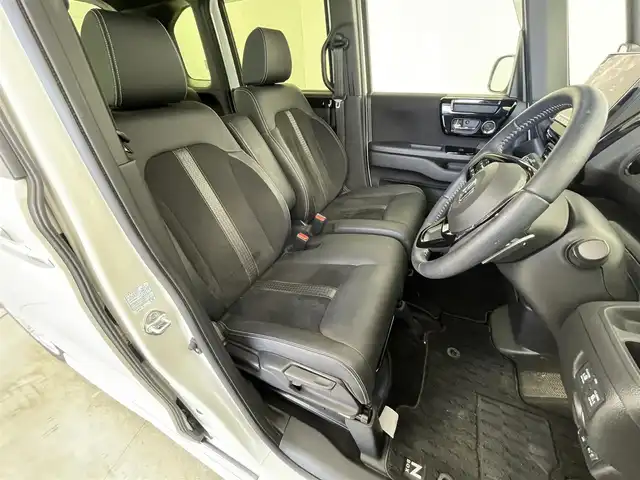 ホンダ Ｎ ＢＯＸ カスタム L ターボ 群馬県 2023(令5)年 2.4万km プラチナホワイトパール 禁煙車　純正ナビ　ＣＤ　ＤＶＤ　ＢＴ　フルセグ　バックカメラ　ホンダセンシング　衝突軽減　ＡＣＣ　ＬＫＡ　オートマチックハイビーム　両側パワスラ　コーナーセンサー　ビルトインETC　シートヒーター
