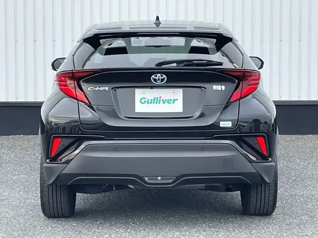 トヨタ Ｃ－ＨＲ G モード ネロセーフティプラスⅢ 千葉県 2022(令4)年 1.7万km ブラックマイカ 純正8インチナビ/(BT/FM/AM)/全周囲カメラ/ドライブレコーダー前後/ブラインドスポットモニター/衝突被害軽減システム/車線逸脱警報/レーダークルーズコントロール/ハーフレザーシート/横滑り防止装置/ビルトインETC2.0/アイドリングストップ/LEDヘッドライト/フォグランプ/オートライト/ウィンカーミラー/電動格納ミラー/純正18インチAW/シートヒーター/シートリフター/プッシュスタート/スマートキー/フロアマット/スペアキー/取扱説明書/保証書