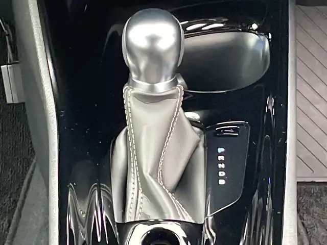 トヨタ Ｃ－ＨＲ G モード ネロセーフティプラスⅢ 千葉県 2022(令4)年 1.7万km ブラックマイカ 純正8インチナビ/(BT/FM/AM)/全周囲カメラ/ドライブレコーダー前後/ブラインドスポットモニター/衝突被害軽減システム/車線逸脱警報/レーダークルーズコントロール/ハーフレザーシート/横滑り防止装置/ビルトインETC2.0/アイドリングストップ/LEDヘッドライト/フォグランプ/オートライト/ウィンカーミラー/電動格納ミラー/純正18インチAW/シートヒーター/シートリフター/プッシュスタート/スマートキー/フロアマット/スペアキー/取扱説明書/保証書