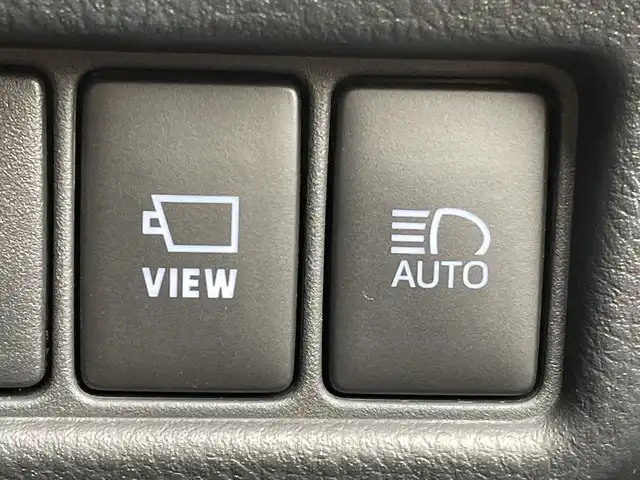 トヨタ Ｃ－ＨＲ G モード ネロセーフティプラスⅢ 千葉県 2022(令4)年 1.7万km ブラックマイカ 純正8インチナビ/(BT/FM/AM)/全周囲カメラ/ドライブレコーダー前後/ブラインドスポットモニター/衝突被害軽減システム/車線逸脱警報/レーダークルーズコントロール/ハーフレザーシート/横滑り防止装置/ビルトインETC2.0/アイドリングストップ/LEDヘッドライト/フォグランプ/オートライト/ウィンカーミラー/電動格納ミラー/純正18インチAW/シートヒーター/シートリフター/プッシュスタート/スマートキー/フロアマット/スペアキー/取扱説明書/保証書