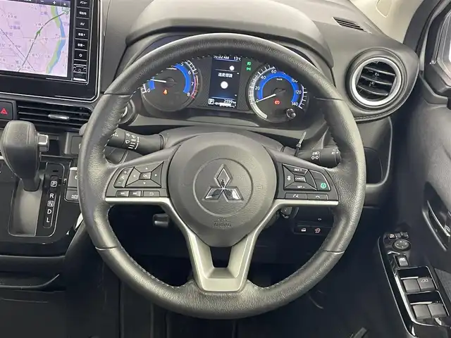 三菱 ｅＫクロス G プレミアム 埼玉県 2024(令6)年 0.3万km シルキーホワイト 純正9インチナビ/(Bluetooth/USB/HDMI/フルセグ/ＡｐｐｌｅＣａｒＰｌａｙ/AndroidAuto)/全方位カメラ/デジタルインナーミラー/レーダークルーズコントロール/シートヒーター/ステアリングヒーター/オートブレーキホールド/ダウンヒルアシスト/アイドリングストップ/オートＬＥＤライト/フォグライト/コーナーセンサー/純正15インチアルミホイール