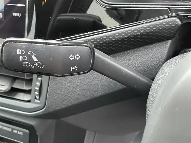 フォルクスワーゲン ＶＷ Ｔ－クロス TSI アクティブ 静岡県 2021(令3)年 4.7万km ディープブラックパールエフェクト ｄｉｓｃｏｖｅｒPRO/IQ DRIVE/ACC/Front Assist/Lane Assist/ブラインドスポットディテクション/疲労検知システム/オキュパントプロテクション/LEDヘッドライト/ESC/ETC２．０/ドライブレコーダー/APP-connect