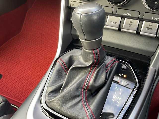 トヨタ ＧＲ８６ RZ 山口県 2022(令4)年 0.7万km マグネタイトグレーメタリック ワンオーナー/純正ナビ/CD/SD/BT/ワンセグTV/バックカメラ/純正LEDヘッドライト/純正フォグランプ/オートライト/社外１８インチアルミホイール(RAYSグラムライツ)/ハーフレザーシート/前席シートヒーター/革巻きステアリング/ステアリングスイッチ/パドルシフト/クルーズコントロール/衝突被害軽減ブレーキ/LDW/BSM/コーナーセンサー/スマートキー×２/純正フロアマット/純正ドアバイザー/電動格納ドアミラー