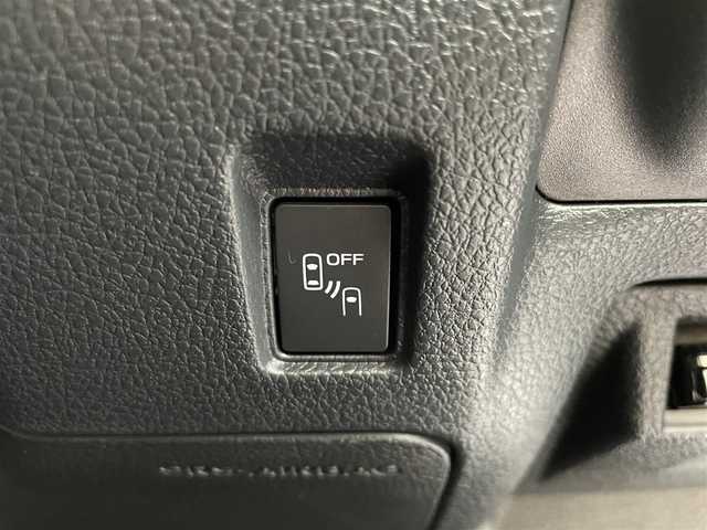 スバル ＷＲＸ Ｓ４ STIスポーツアイサイト 千葉県 2018(平30)年 11.1万km クリスタルホワイトP アイサイト/・プリクラッシュブレーキ/・緊急時プリクラッシュステアリング/・後退時ブレーキアシスト/・AT誤発進抑制制御&AT誤後進抑制制御/・ツーリングアシスト/・全車速追従機能付クルーズコントロール/・車線逸脱抑制/・警報機能/・先行車発進お知らせ機能/・スバルリヤビークルディテクション（後側方警戒支援システム）/STIフロントスポイラー/STIフロントアンダースポイラー/STIサイドアンダースポイラー/STIリヤサイドアンダースポイラー/STIリヤアンダースポイラー/STIスカートリップ/社外マフラー/純正ナビ/・DVD/CD/AM/FM/TV/BTオーディオ/バックカメラ/ハーフレザーシート/シートヒーター/プッシュスタート/プッシュスタート/ETC/純正18インチAW/LEDヘッドライト/スペアキー/保証書/取扱説明書