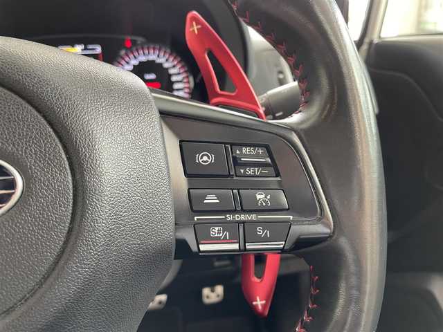 スバル ＷＲＸ Ｓ４ STIスポーツアイサイト 千葉県 2018(平30)年 11.1万km クリスタルホワイトP アイサイト/・プリクラッシュブレーキ/・緊急時プリクラッシュステアリング/・後退時ブレーキアシスト/・AT誤発進抑制制御&AT誤後進抑制制御/・ツーリングアシスト/・全車速追従機能付クルーズコントロール/・車線逸脱抑制/・警報機能/・先行車発進お知らせ機能/・スバルリヤビークルディテクション（後側方警戒支援システム）/STIフロントスポイラー/STIフロントアンダースポイラー/STIサイドアンダースポイラー/STIリヤサイドアンダースポイラー/STIリヤアンダースポイラー/STIスカートリップ/社外マフラー/純正ナビ/・DVD/CD/AM/FM/TV/BTオーディオ/バックカメラ/ハーフレザーシート/シートヒーター/プッシュスタート/プッシュスタート/ETC/純正18インチAW/LEDヘッドライト/スペアキー/保証書/取扱説明書