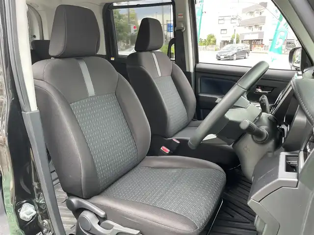 トヨタ ルーミー カスタムG 神奈川県 2021(令3)年 4.2万km ブラックマイカメタリック ワンオーナー/純正メモリナビ/　（CD・Bluetooth・USB）/フルセグTV/両側パワースライドドア/トヨタセーフティセンス/バックカメラ/LEDヘッドライト/LEDフォグライト/ビルトインETC/レーダークルーズコントロール/アイドリングストップ/コーナーセンサー/スマートキー×2/保証書/取扱説明書