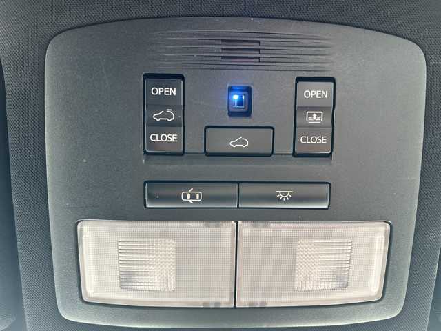 トヨタ ハリアー エレガンス 千葉県 2017(平29)年 3.9万km ホワイトパールクリスタルシャイン 後期型　サンルーフ　９型ナビＮＳＺＴ－Ｙ６６Ｔ　バックカメラ　ＥＴＣ　レーダークルコン　ＢＴ　フルセグＴＶ　ドラレコ　パワーシート　ブレーキホールド　セーフティセンス １７インチＡＷ LEDライト