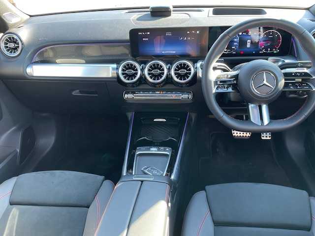 メルセデス・ベンツ Ｍ・ベンツ ＧＬＢ２００ｄ 4マチック AMGライン 神奈川県 2024(令6)年 0.8万km マウンテングレー ワンオーナー/純正HDDナビ/フルセグテレビ/パノラマサンルーフ/プッシュスタート/パワーバックドア/ETC２．０/純正２０インチアルミホイール/純正メモリナビ/LEDライト/スペアキー