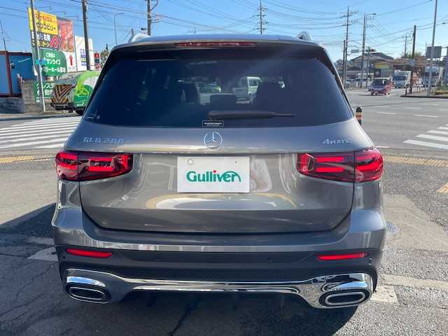メルセデス・ベンツ Ｍ・ベンツ ＧＬＢ２００ｄ 4マチック AMGライン 神奈川県 2024(令6)年 0.8万km マウンテングレー ワンオーナー/純正HDDナビ/フルセグテレビ/パノラマサンルーフ/プッシュスタート/パワーバックドア/ETC２．０/純正２０インチアルミホイール/純正メモリナビ/LEDライト/スペアキー