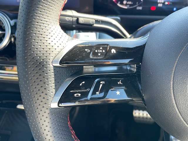 メルセデス・ベンツ Ｍ・ベンツ ＧＬＢ２００ｄ 4マチック AMGライン 神奈川県 2024(令6)年 0.8万km マウンテングレー ワンオーナー/純正HDDナビ/フルセグテレビ/パノラマサンルーフ/プッシュスタート/パワーバックドア/ETC２．０/純正２０インチアルミホイール/純正メモリナビ/LEDライト/スペアキー