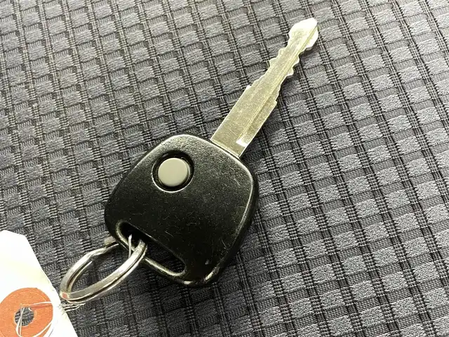 スズキ アルト L 福島県 2020(令2)年 3.1万km スペリアホワイト セーフティサポート/・デュアルセンサーブレーキ/・誤発進抑制機能/・後退時ブレーキ/・車線逸脱防止機能/・ふらつき警報/・コーナーセンサー/・パーキングセンサー/・セキュリティアラーム/・先行車発進お知らせ機能/・衝突被害軽減システム/・ハイビームアシスト/ミュージックプレイヤー/・AUX/CD/AM/FM/オートライト/シートヒーター/アイドリングストップ/ドアバイザー/純正フロアマット/エネチャージ/スペアキー