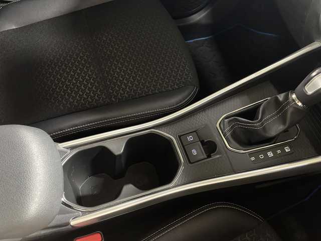 ダイハツ ロッキー プレミアム G HEV 神奈川県 2022(令4)年 4.3万km レーザーブルークリスタルシャイン 純正9インチディスプレイオーディオ/Bluetooth・USB・iPod・AppleCarPlay・AndroidAuto・フルセグTV/スマートアシスト/バックカメラ/純正フロアマット/ハーフレザーシート/シートヒーター/純正17インチアルミホイール/LEDヘッドランプ/オートマチックハイビーム/ビルトインETC/衝突回避支援ブレーキ機能/衝突警報機能/ブレーキ制御付誤発信抑制機能/車線逸脱警報機能/ふらつき警報/先行車発進お知らせ機能/標識認識機能/アダプティブドライビングビーム/サイドビューランプ/全車速追従機能付アダプティブクルーズコントロール/レーンキープコントロール/前後コーナーセンサー/リアクロストラフィックアラート