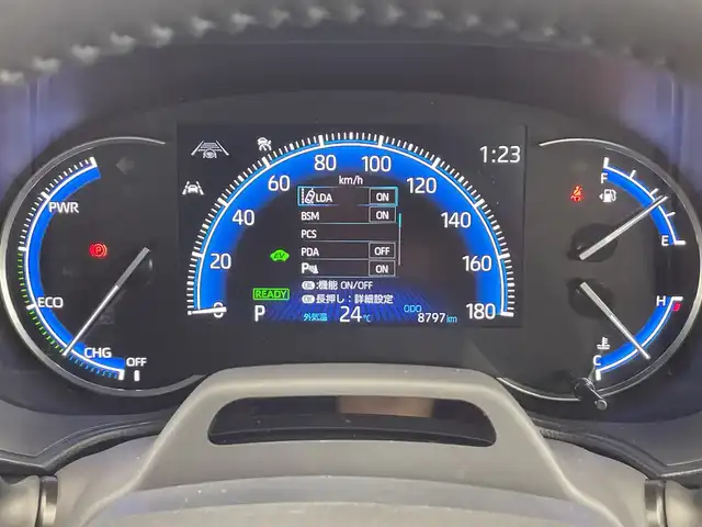 トヨタ ノア ハイブリッド S－Z 栃木県 2024(令6)年 0.9万km ホワイトパールクリスタルシャイン 純正ナビ/(フルセグＴＶ・Bluetooth・CD・DVD・USB・HDMI)/全方位カメラ/バックカメラ/トヨタセーフティセンス/ ・プリクラッシュセーフティ/ ・レーンキープアシスト/ ・オートクルーズコントロール/ ・オートハイビーム/前後コーナーセンサー/快適利便パッケージhigh/ ・オットマン/ ・電動リアゲート/ ・ハンズフリーパワースライドドア/ ・前席・2列目席シートヒーター/ ・ナノイーXエアコン/前後ドライブレコーダー/ヘッドアップディスプレイ/ブラインドスポットモニター/LEDヘッドライト/オートライト/純正アルミホイール/社外フロアマット/スマートキー/スペアキー1本