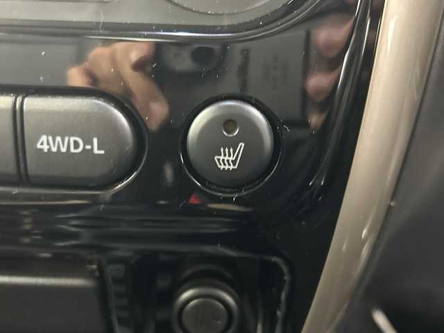 スズキ ジムニー ランドベンチャー 三重県 2016(平28)年 8.3万km パールホワイト /社外ナビ//フルセグ//シートヒーター//ステアリングスイッチ//電動格納ミラー//純正16インチAW//キーレス//スペアキー//スペアタイヤ