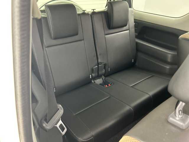 スズキ ジムニー ランドベンチャー 三重県 2016(平28)年 8.3万km パールホワイト /社外ナビ//フルセグ//シートヒーター//ステアリングスイッチ//電動格納ミラー//純正16インチAW//キーレス//スペアキー//スペアタイヤ