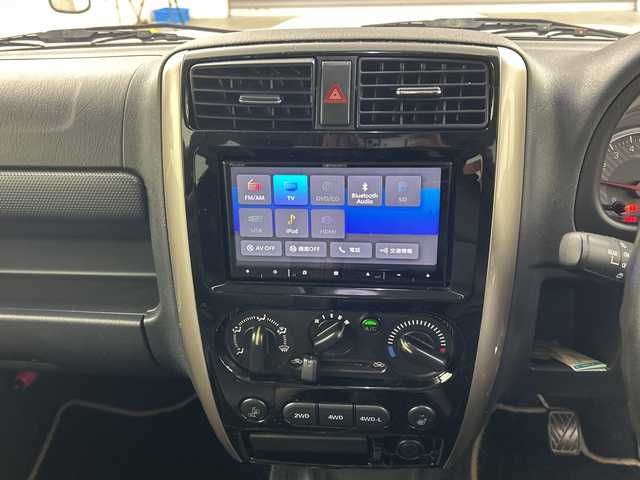 スズキ ジムニー ランドベンチャー 三重県 2016(平28)年 8.3万km パールホワイト /社外ナビ//フルセグ//シートヒーター//ステアリングスイッチ//電動格納ミラー//純正16インチAW//キーレス//スペアキー//スペアタイヤ