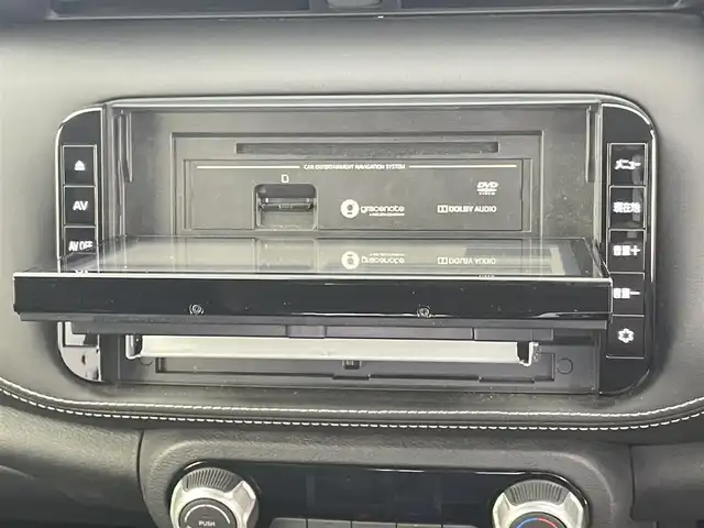 日産 キックス X 千葉県 2020(令2)年 1.7万km ブリリアントシルバー 純正9型ナビ/AM＆FM＆Bluetooth＆フルセグTV＆CD＆DVD/プロパイロット/エマージェンシーブレーキ/ふらつき防止/ハンドル支援/アラウンドビューモニター/インテリジェントルームミラー/Driveモード/ルーフレール/電動格納サイドミラー/ビルトインETC/LEDヘッドライト/フォグランプ/ISOFIX/純正フロアマット/純正ドアバイザー/USBポート/12Vシガーソケット/電動パーキングブレーキ/オートホールド/アイドリングストップ/ウィンカーミラー/プッシュスタート