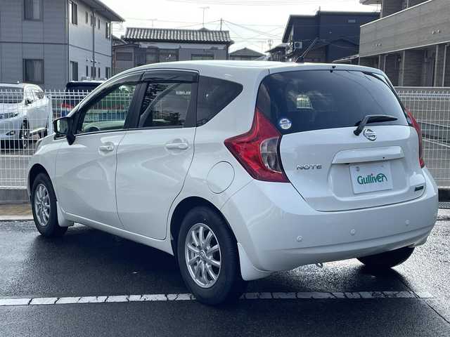 日産 ノート X DIG－S 福島県 2015(平27)年 3.9万km ブリリアントホワイトパール 純正メモリーナビ/CD/DVD/SD/BT/USB/フルセグTV/純正14インチAW(ホイール＋冬タイヤ積込)/純正ドライブレコーダー/衝突被害軽減システム/自動防眩ルームミラー/アラウンドビューモニター/クリアランスソナー/アイドリングストップ/プッシュスタート/オートライト/LEDヘッドライト/ドアバイザー/フロアマット/ETC