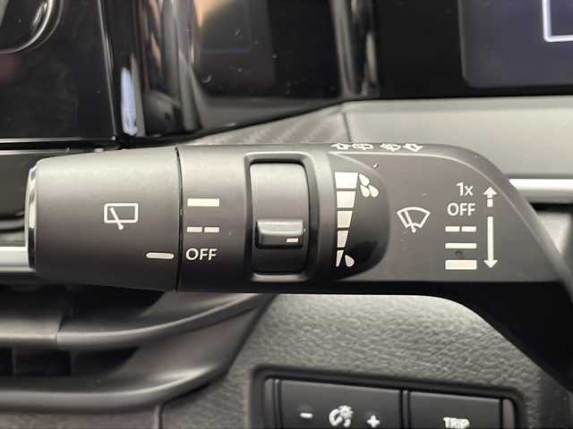 日産 ノート X 千葉県 2023(令5)年 1.9万km ピュアホワイトパール 車線逸脱警報/衝突軽減ブレーキ/レーダークルーズコントロール/クリアランスソナー/標識認識機能/純正メモリナビBluetooth フルセグTV HDMI/全方位カメラ/ETC2.0/ワイヤレス充電/純正ドライブレコーダー前方/LEDヘッドライト/プッシュスタート/スマートキー