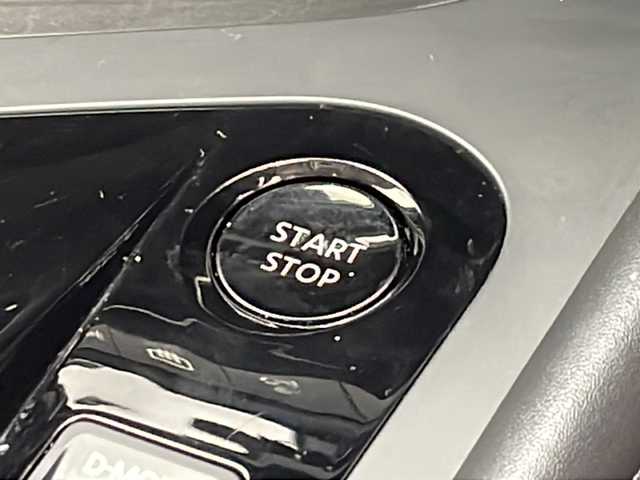 日産 ノート X 千葉県 2023(令5)年 1.9万km ピュアホワイトパール 車線逸脱警報/衝突軽減ブレーキ/レーダークルーズコントロール/クリアランスソナー/標識認識機能/純正メモリナビBluetooth フルセグTV HDMI/全方位カメラ/ETC2.0/ワイヤレス充電/純正ドライブレコーダー前方/LEDヘッドライト/プッシュスタート/スマートキー