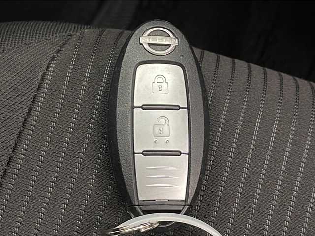 日産 ノート X 千葉県 2023(令5)年 1.9万km ピュアホワイトパール 車線逸脱警報/衝突軽減ブレーキ/レーダークルーズコントロール/クリアランスソナー/標識認識機能/純正メモリナビBluetooth フルセグTV HDMI/全方位カメラ/ETC2.0/ワイヤレス充電/純正ドライブレコーダー前方/LEDヘッドライト/プッシュスタート/スマートキー