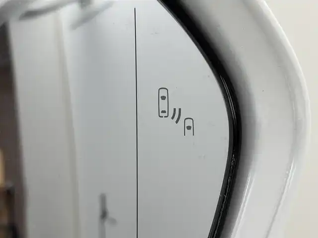 トヨタ クラウン ハイブリッド RS リミテッドⅡ 福岡県 2022(令4)年 4.3万km プレシャスホワイトパール 純正１２．３インチＤＡ/ＥＴＣ２．０　/全方位カメラ　/レーダークルーズコントロール　/衝突被害軽減システム　/レーンキープ　/コーナーセンサー　/シートヒーター／クーラー　/ステアリングヒーター　/パワーシート　/パワーバックドア　/革巻きステアリング　