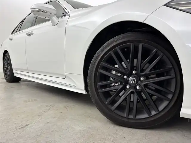 トヨタ クラウン ハイブリッド RS リミテッドⅡ 福岡県 2022(令4)年 4.3万km プレシャスホワイトパール 純正１２．３インチＤＡ/ＥＴＣ２．０　/全方位カメラ　/レーダークルーズコントロール　/衝突被害軽減システム　/レーンキープ　/コーナーセンサー　/シートヒーター／クーラー　/ステアリングヒーター　/パワーシート　/パワーバックドア　/革巻きステアリング　