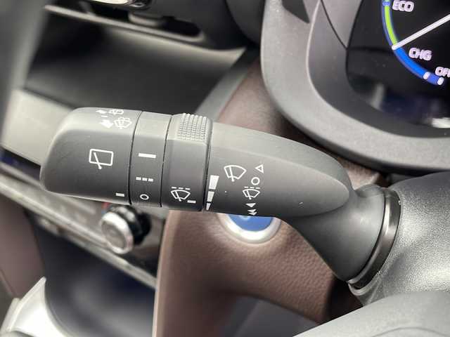 トヨタ ヤリスクロス ハイブリッド Z 岩手県 2021(令3)年 2.6万km ホワイトパールクリスタルシャイン トヨタセーフティセンス/純正ナビ/AM/FM/CD/DVD/Bluetooth/フルセグTV/全方位カメラ/ハーフレザーシート/前席シートヒーター/ステアリングヒーター/ビルトインETC/パワーバックドア/コーナーセンサー/前後ドライブレコーダー/オートライト/LEDヘッドライト/スマートキー/プッシュスタート/電動格納ミラー/純正18インチAW/純正フロアマット/ドアバイザー