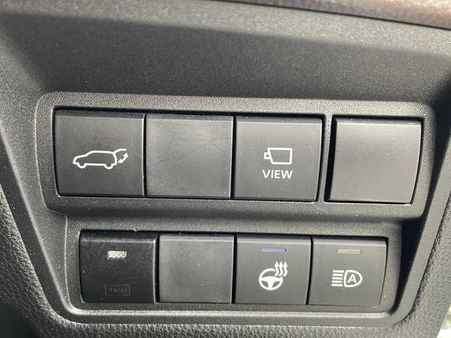 トヨタ ヤリスクロス ハイブリッド Z 岩手県 2021(令3)年 2.6万km ホワイトパールクリスタルシャイン トヨタセーフティセンス/純正ナビ/AM/FM/CD/DVD/Bluetooth/フルセグTV/全方位カメラ/ハーフレザーシート/前席シートヒーター/ステアリングヒーター/ビルトインETC/パワーバックドア/コーナーセンサー/前後ドライブレコーダー/オートライト/LEDヘッドライト/スマートキー/プッシュスタート/電動格納ミラー/純正18インチAW/純正フロアマット/ドアバイザー