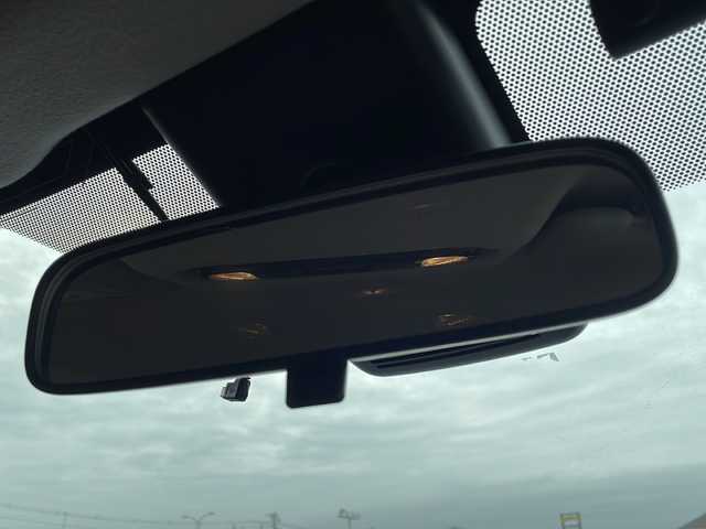 トヨタ ヤリスクロス ハイブリッド Z 岩手県 2021(令3)年 2.6万km ホワイトパールクリスタルシャイン トヨタセーフティセンス/純正ナビ/AM/FM/CD/DVD/Bluetooth/フルセグTV/全方位カメラ/ハーフレザーシート/前席シートヒーター/ステアリングヒーター/ビルトインETC/パワーバックドア/コーナーセンサー/前後ドライブレコーダー/オートライト/LEDヘッドライト/スマートキー/プッシュスタート/電動格納ミラー/純正18インチAW/純正フロアマット/ドアバイザー