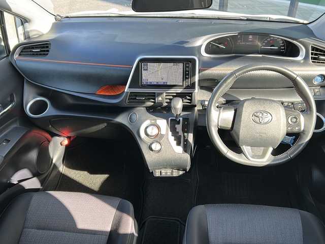 トヨタ シエンタ ハイブリッド ファンベースG 岐阜県 2018(平30)年 3.1万km パール 登録時走行距離31029km/純正SDナビ/フルセグ/バックモニター/モデリスタフルエアロ/シートヒーター/ステアリングヒーター/クルーズコントロール/ドライブレコーダー/ETC/USB/Bluetooth/純正フロアマット/社外ラバーマット