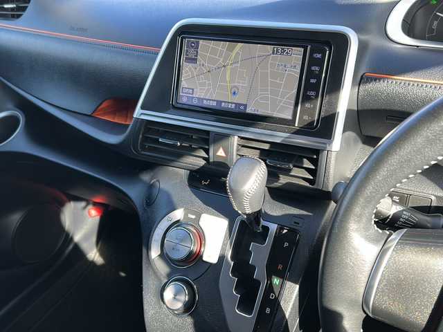 トヨタ シエンタ ハイブリッド ファンベースG 岐阜県 2018(平30)年 3.1万km パール 登録時走行距離31029km/純正SDナビ/フルセグ/バックモニター/モデリスタフルエアロ/シートヒーター/ステアリングヒーター/クルーズコントロール/ドライブレコーダー/ETC/USB/Bluetooth/純正フロアマット/社外ラバーマット