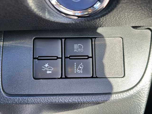 トヨタ シエンタ ハイブリッド ファンベースG 岐阜県 2018(平30)年 3.1万km パール 登録時走行距離31029km/純正SDナビ/フルセグ/バックモニター/モデリスタフルエアロ/シートヒーター/ステアリングヒーター/クルーズコントロール/ドライブレコーダー/ETC/USB/Bluetooth/純正フロアマット/社外ラバーマット