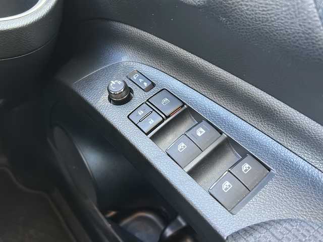 トヨタ シエンタ ハイブリッド ファンベースG 岐阜県 2018(平30)年 3.1万km パール 登録時走行距離31029km/純正SDナビ/フルセグ/バックモニター/モデリスタフルエアロ/シートヒーター/ステアリングヒーター/クルーズコントロール/ドライブレコーダー/ETC/USB/Bluetooth/純正フロアマット/社外ラバーマット