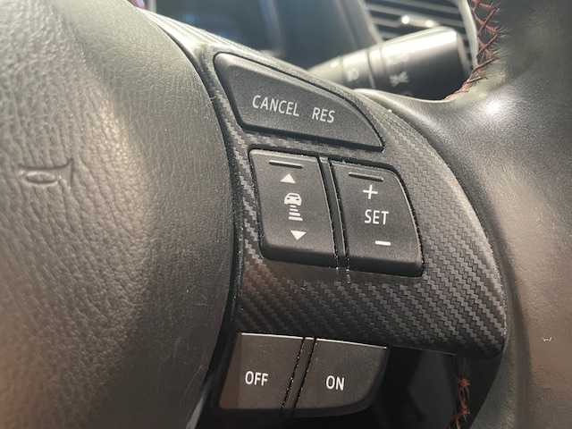 マツダ アクセラ スポーツ XD 宮城県 2014(平26)年 7万km メテオグレーマイカ ターボ/サンルーフ/BOSEサウンドシステム/スマート・ブレーキ・サポート/車間認知支援システム/車線維持警報システムｂ/マツダ・レーダー・クルーズ・コントロール/リアビークルモニタリング/純正ナビ/・Bluetooth/CD/DVD/フルセグTV/・ETC/ヘッドアップディスプレイ/パドルシフト/プッシュスタート/アイドリングストップ/スマートキー/・スペアキー/パワーシート（運転席）/・シートヒーター（運転席/助手席）/オートライト/・フォグランプ/純正アルミホイール/純正フロアマット