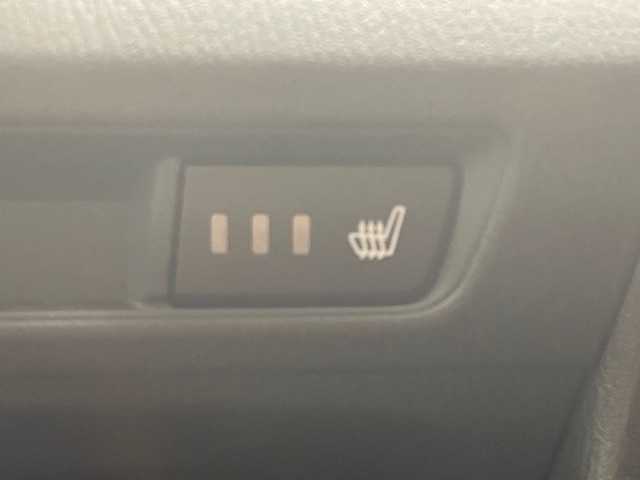 マツダ アクセラ スポーツ XD 宮城県 2014(平26)年 7万km メテオグレーマイカ ターボ/サンルーフ/BOSEサウンドシステム/スマート・ブレーキ・サポート/車間認知支援システム/車線維持警報システムｂ/マツダ・レーダー・クルーズ・コントロール/リアビークルモニタリング/純正ナビ/・Bluetooth/CD/DVD/フルセグTV/・ETC/ヘッドアップディスプレイ/パドルシフト/プッシュスタート/アイドリングストップ/スマートキー/・スペアキー/パワーシート（運転席）/・シートヒーター（運転席/助手席）/オートライト/・フォグランプ/純正アルミホイール/純正フロアマット