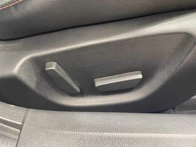 マツダ アクセラ スポーツ XD 宮城県 2014(平26)年 7万km メテオグレーマイカ ターボ/サンルーフ/BOSEサウンドシステム/スマート・ブレーキ・サポート/車間認知支援システム/車線維持警報システムｂ/マツダ・レーダー・クルーズ・コントロール/リアビークルモニタリング/純正ナビ/・Bluetooth/CD/DVD/フルセグTV/・ETC/ヘッドアップディスプレイ/パドルシフト/プッシュスタート/アイドリングストップ/スマートキー/・スペアキー/パワーシート（運転席）/・シートヒーター（運転席/助手席）/オートライト/・フォグランプ/純正アルミホイール/純正フロアマット