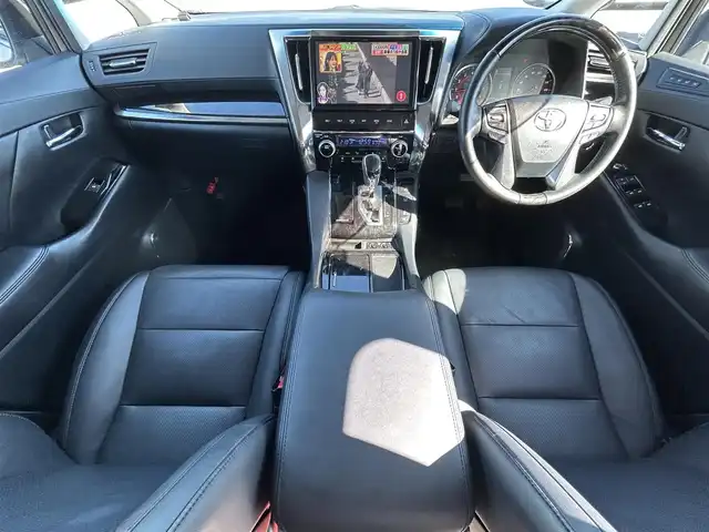 トヨタ アルファード S Cパッケージ 岡山県 2018(平30)年 8.3万km ホワイトパールクリスタルシャイン 登録時走行距離82439km/ワンオーナー/純正9インチナビ/フルセグTV(AM/FM/CD/DVD/Bluetooth)/純正12.1インチフリップダウンモニター/バックカメラ/両側パワースライドドア/ビルトインETC2.0/ドライブレコーダー/パワーバックドア/トヨタセーフティセンス/・プリクラッシュセーフティ/・レーダークルーズコントロール/・オートマチックハイビーム/・レーンディバーチャーアラート/オートブレーキホールド/横滑り防止装置/D/N席シートヒーター/D/N席ベンチレーション/ステアリングヒーター/オットマン/18インチ純正AW/社外フロアマット