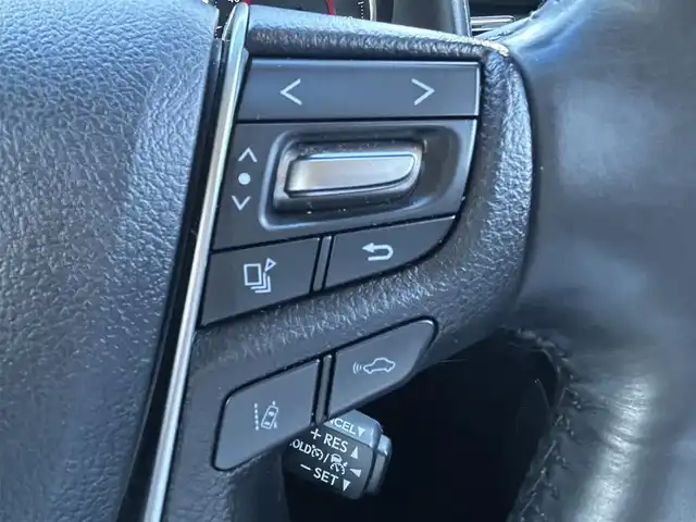 トヨタ アルファード S Cパッケージ 岡山県 2018(平30)年 8.3万km ホワイトパールクリスタルシャイン 登録時走行距離82439km/ワンオーナー/純正9インチナビ/フルセグTV(AM/FM/CD/DVD/Bluetooth)/純正12.1インチフリップダウンモニター/バックカメラ/両側パワースライドドア/ビルトインETC2.0/ドライブレコーダー/パワーバックドア/トヨタセーフティセンス/・プリクラッシュセーフティ/・レーダークルーズコントロール/・オートマチックハイビーム/・レーンディバーチャーアラート/オートブレーキホールド/横滑り防止装置/D/N席シートヒーター/D/N席ベンチレーション/ステアリングヒーター/オットマン/18インチ純正AW/社外フロアマット