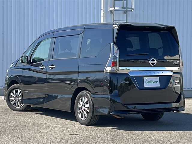 日産 セレナ e－パワー ハイウェイスター V 愛媛県 2019(平31)年 6.2万km ダイヤモンドブラック 純正9インチナビ/Bluetooth/CD/DVD/USB/Blu-ray/アラウンドビューモニター/バックカメラ/プロパイロット/両側パワースライドドア/純正フリップダウンモニター/前席シートヒーター/自動パーキングアシスト/電子パーキング/クルーズコントロール/純正フロアマット/純正15インチAW/コーナーセンサー/オートLEDヘッドライト/フォグランプ/保証書/取扱説明書