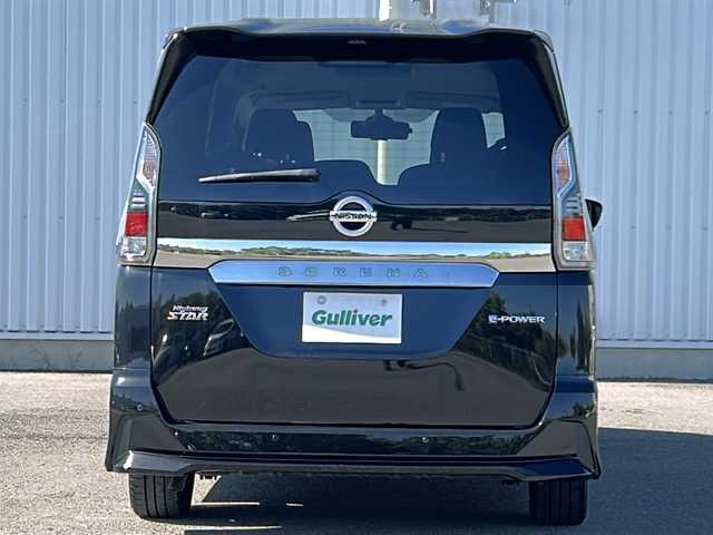 日産 セレナ e－パワー ハイウェイスター V 愛媛県 2019(平31)年 6.2万km ダイヤモンドブラック 純正9インチナビ/Bluetooth/CD/DVD/USB/Blu-ray/アラウンドビューモニター/バックカメラ/プロパイロット/両側パワースライドドア/純正フリップダウンモニター/前席シートヒーター/自動パーキングアシスト/電子パーキング/クルーズコントロール/純正フロアマット/純正15インチAW/コーナーセンサー/オートLEDヘッドライト/フォグランプ/保証書/取扱説明書