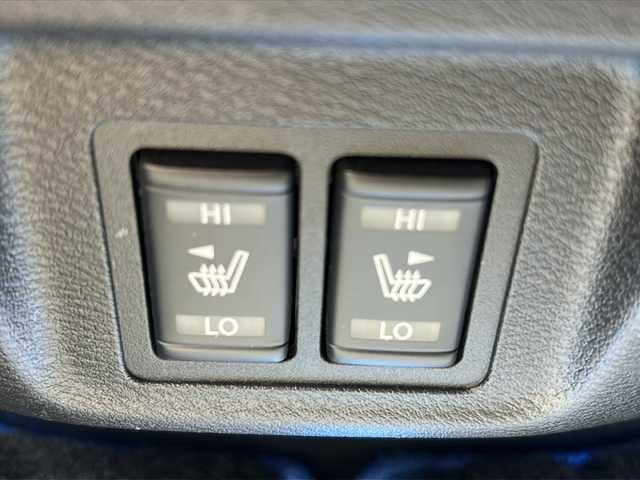 日産 セレナ e－パワー ハイウェイスター V 愛媛県 2019(平31)年 6.2万km ダイヤモンドブラック 純正9インチナビ/Bluetooth/CD/DVD/USB/Blu-ray/アラウンドビューモニター/バックカメラ/プロパイロット/両側パワースライドドア/純正フリップダウンモニター/前席シートヒーター/自動パーキングアシスト/電子パーキング/クルーズコントロール/純正フロアマット/純正15インチAW/コーナーセンサー/オートLEDヘッドライト/フォグランプ/保証書/取扱説明書